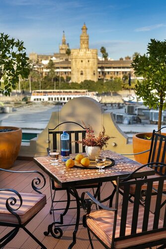 Гостиница Casa de Triana Luxury Suites by Casa del Poeta в Севилье