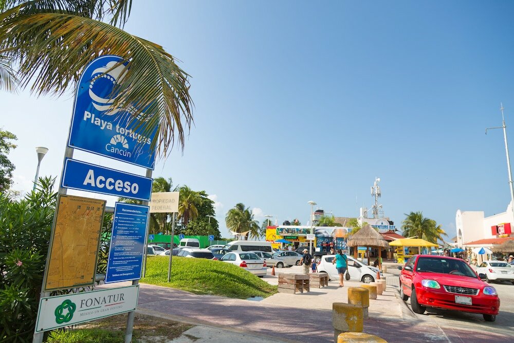 Фото Delightful Lagoon front Villa at hotel zone