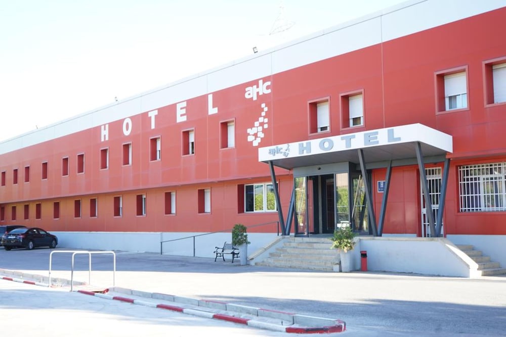 Фото отеля 1