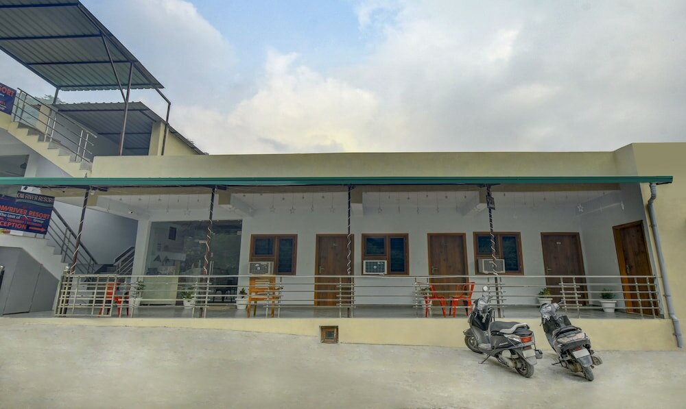 Фото Itsy by Treebo - Studioz @ Om River Resort