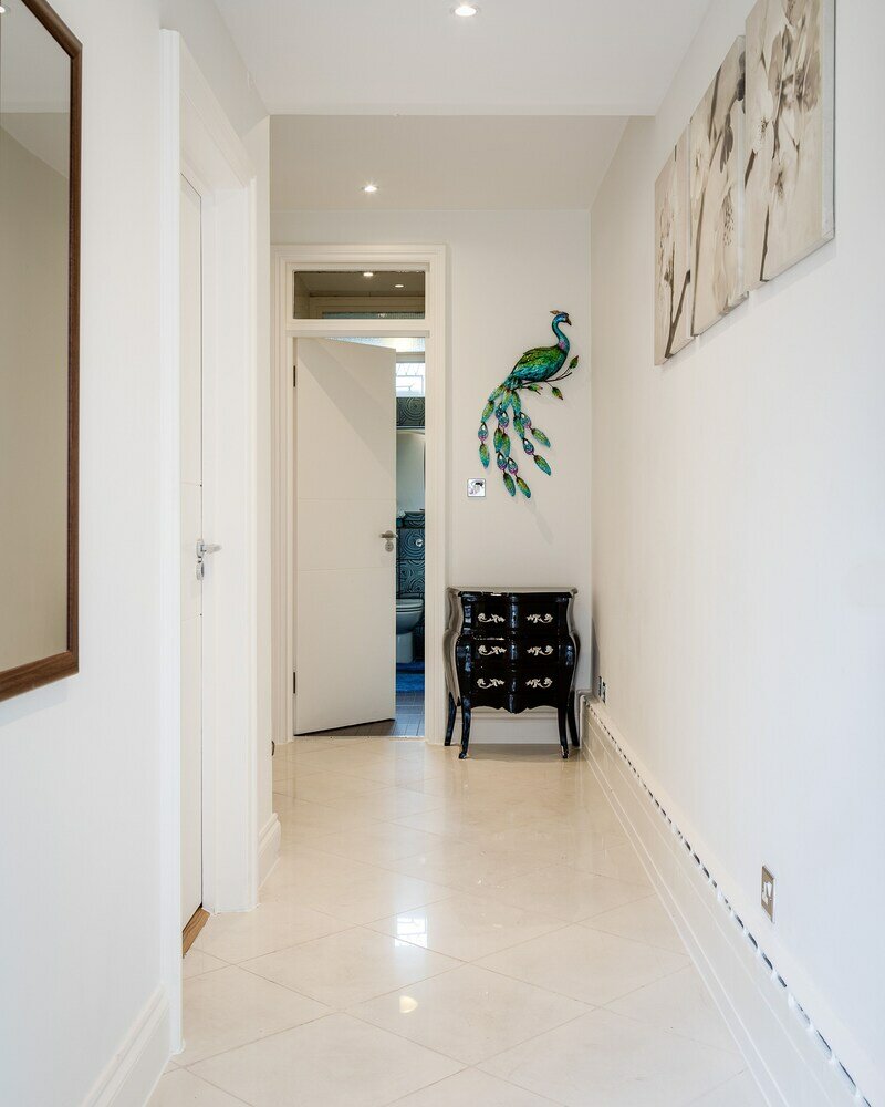 Фото The Oxford Street Retreat - Modern 3bdr in 2 Apartments