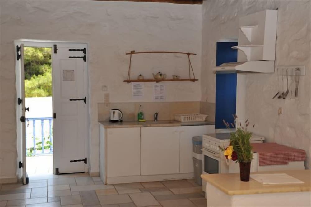 Фото Anezina Village