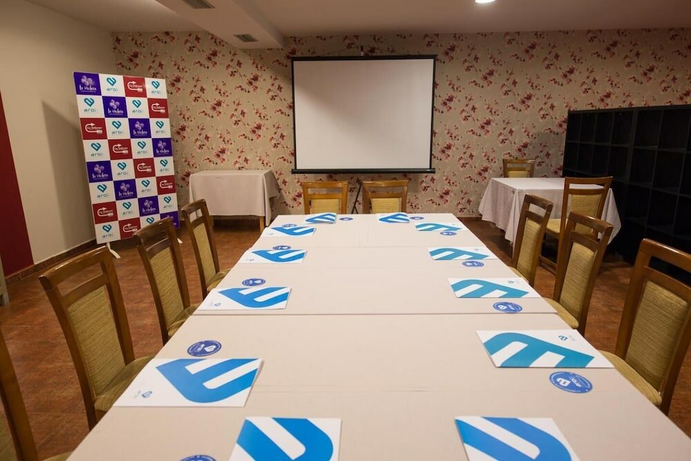 Фото Hotel Aroi Bierzo Plaza