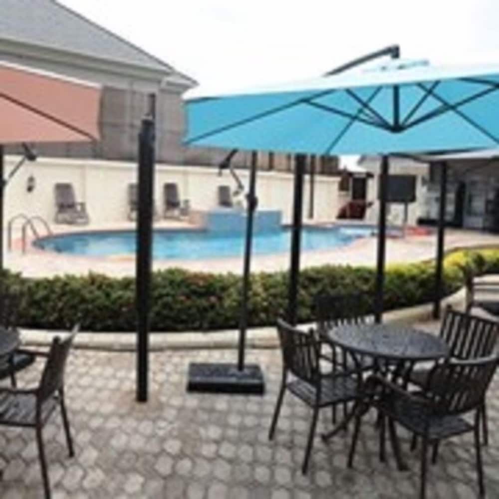 Фото Edmudian Court Luxury Apartments