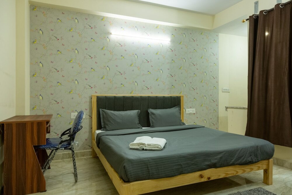 Фото Eat Sleep Wander Studio Apartments