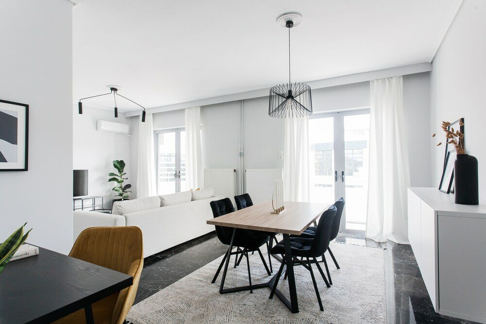 Фото Spacious & Airy 1 Bedroom Apartment near Helexpo