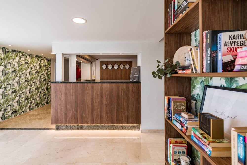 Фото Apartamentos Roca Verde - Playa del Inglés