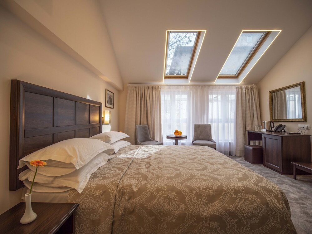 Фото The Moon Boutique Hotel