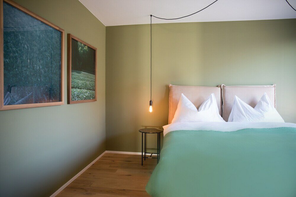 Фото Gubelhof Suites