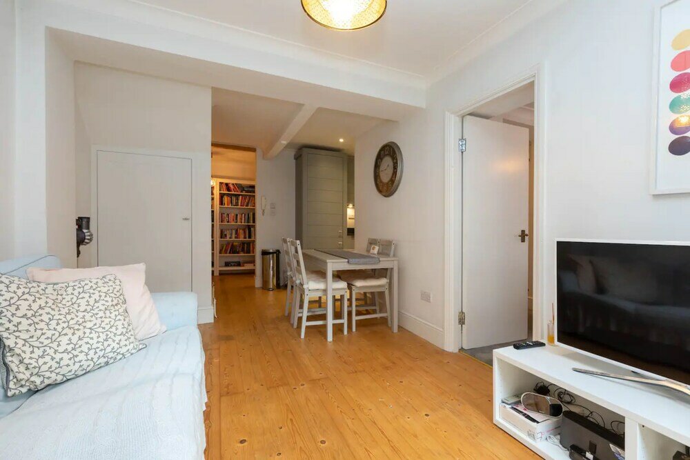 Фото Lovely 1 Bedroom Apartment in Colourful Notting Hill