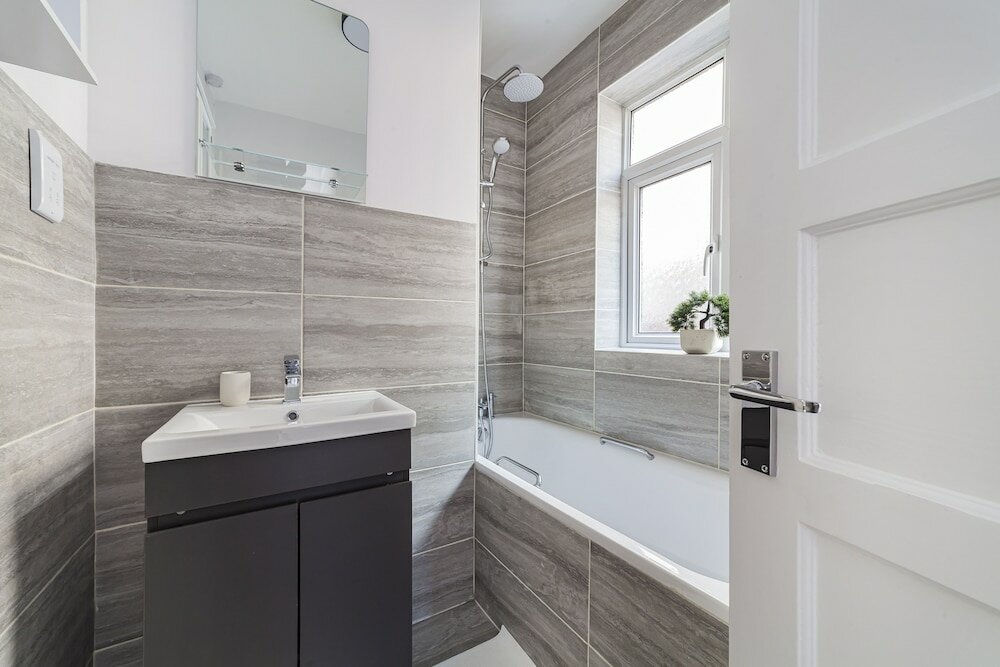 Фото The Neasden Villas