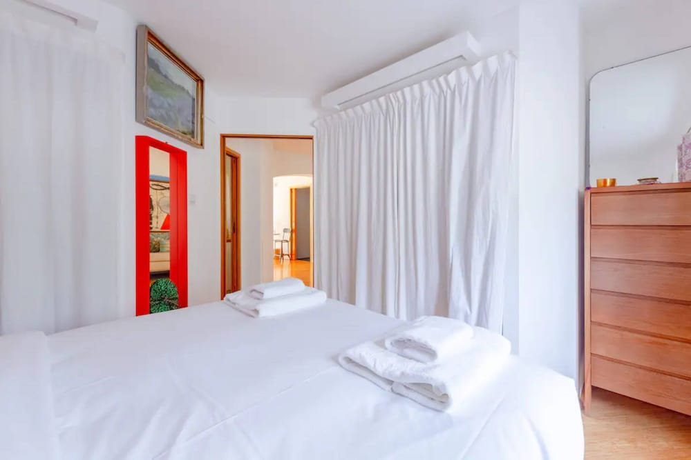 Фото Vibrant 2bd Flat - Near London Bridge