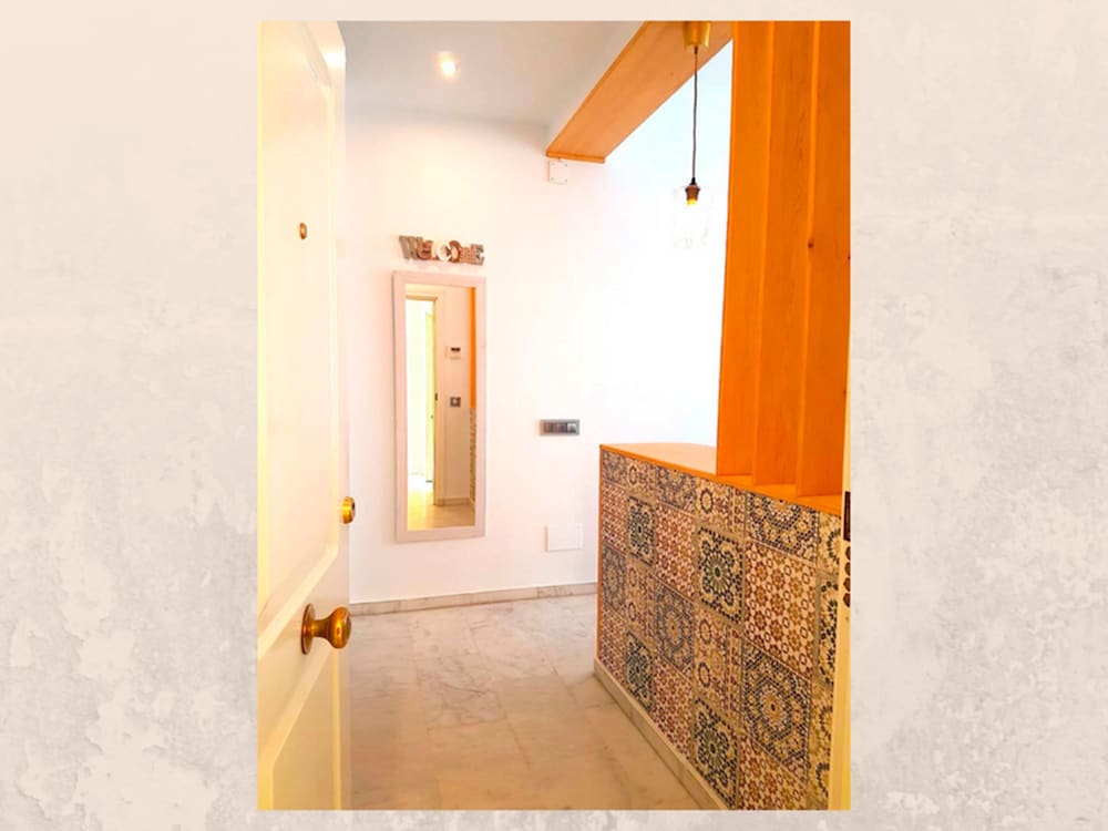 Фото Renthas Perchel Apartment