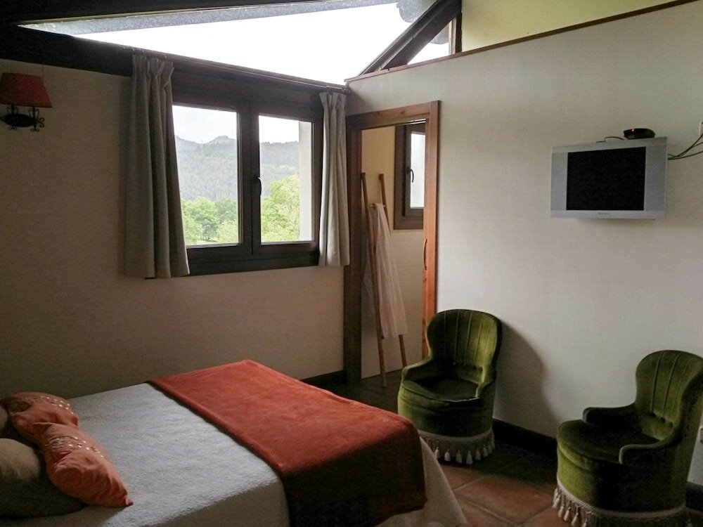 Фото Casa Rural y Apartamentos Haizeaberri