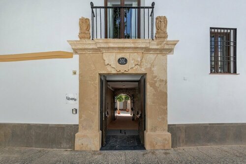 Хостел Líbere Córdoba Patio Santa Marta в Кордове