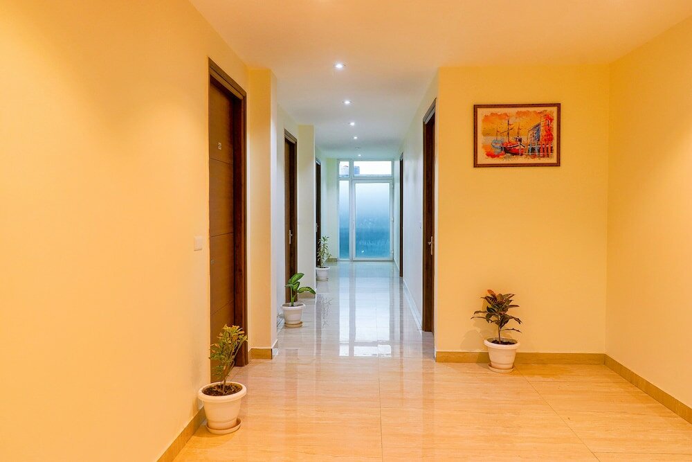 Фото Fabhotel The Premium Suits