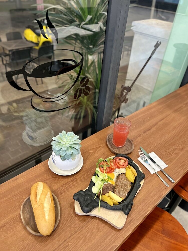 Фото 2Stay Tropical Grand World Phu Quoc