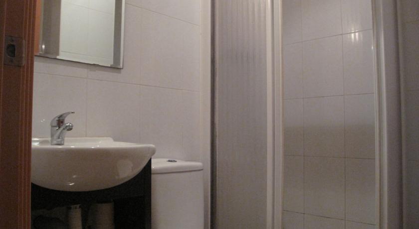 Фото Hostal Lk Barcelona