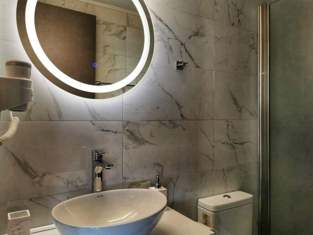 Фото Sunrise Luxury Seaside Apartment