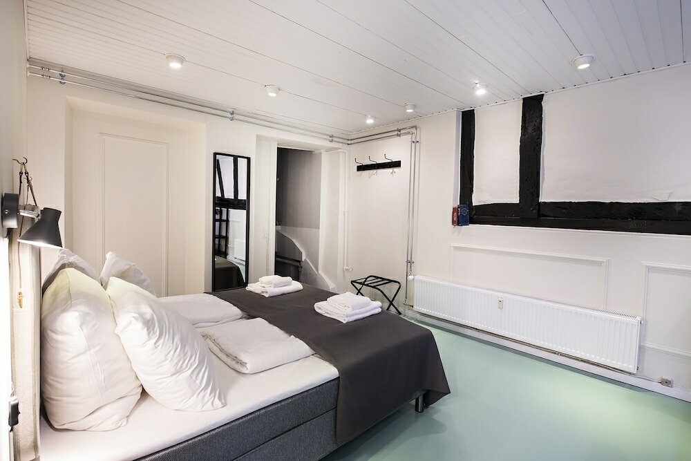 Фото The Townhouse - Into This Place