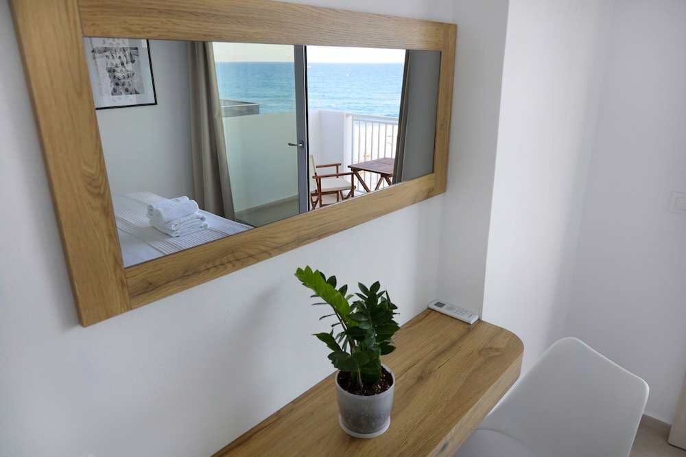 Фото Sea Breeze Hotel