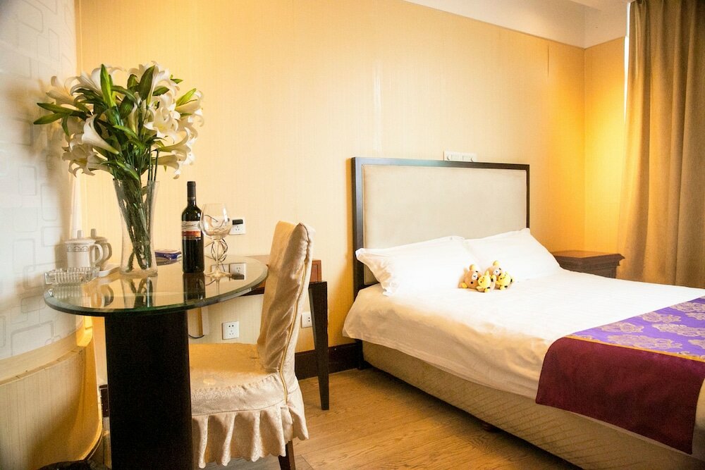 Фото Yixuan Light Luxury Hotel