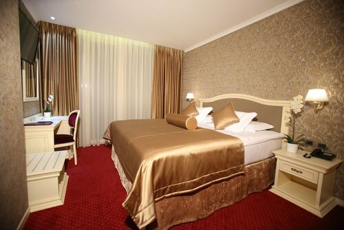 Гостиница Grand Hotel & SPA Tirana в Тиране