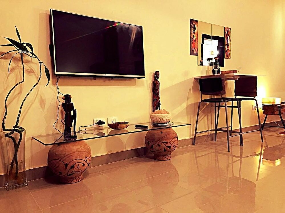 Фото The Cozy Pool Home