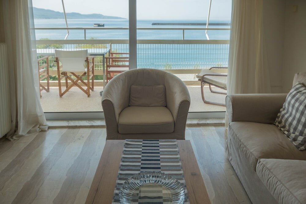 Фото Seafront Apartment Grace