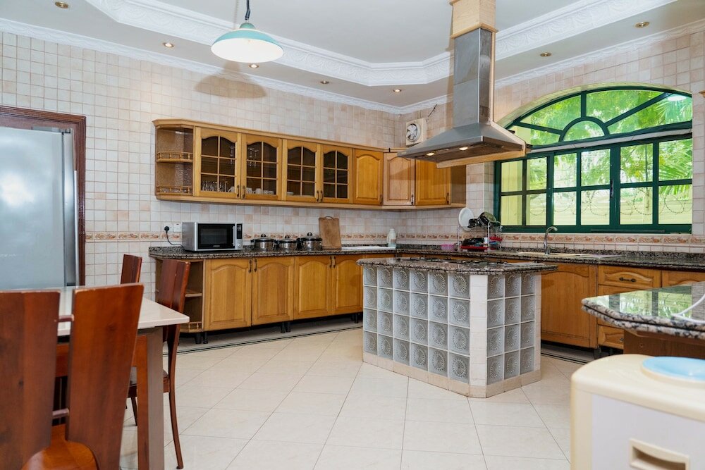 Фото Mini-Mansion Villa Adjacent To The Beach