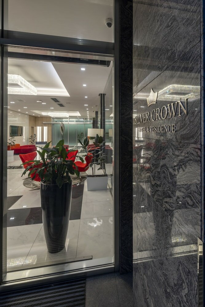 Фото Silver Crown Hotel & Residence