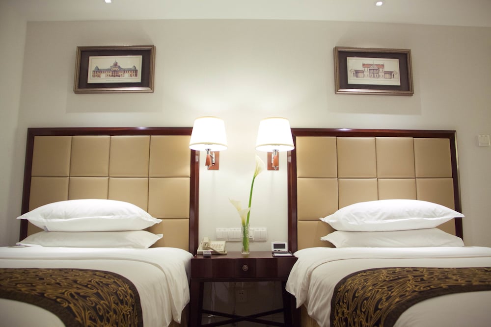 Фото Ramada Plaza Wuhan Optics Valley