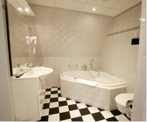 Фото Hotel De Koepoort Hotel