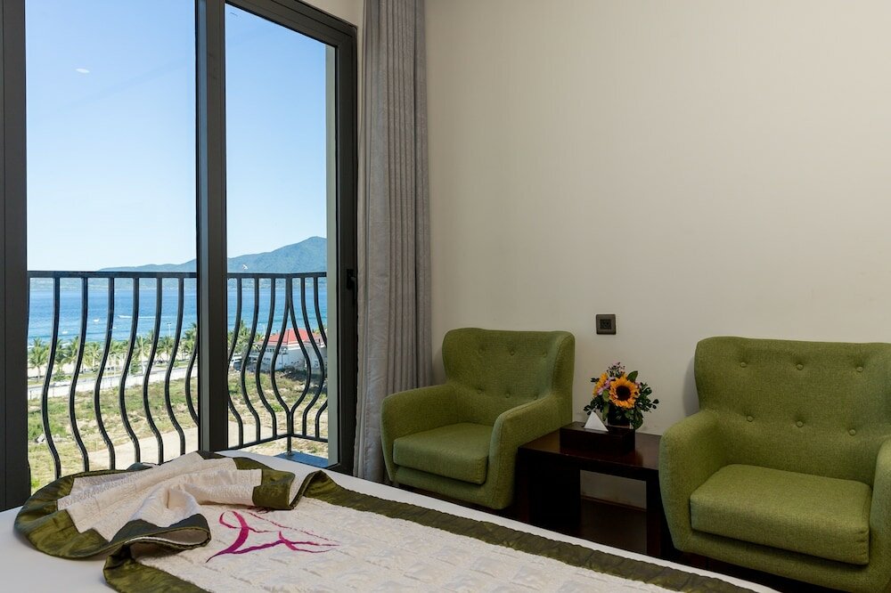 Фото Alani Sea View Hotel