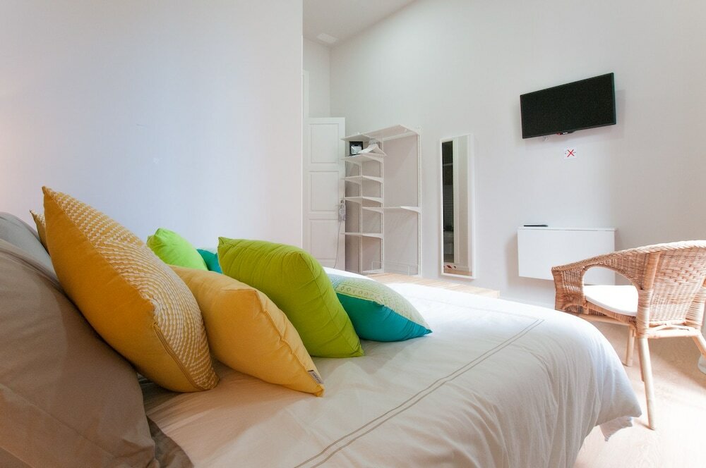 Фото Triana Bella Suites