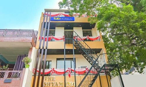 Гостиница Fabhotel Shyam Inn в Канпуре