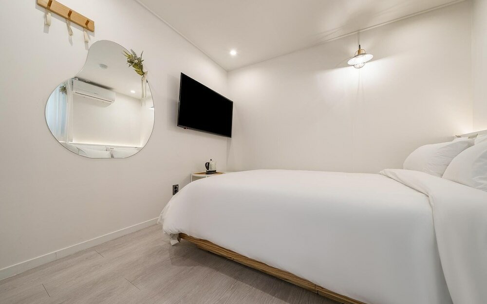 Фото Jongno Hotel Rawa