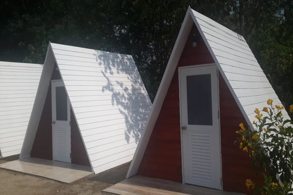 Фото Sports Bar & Resort