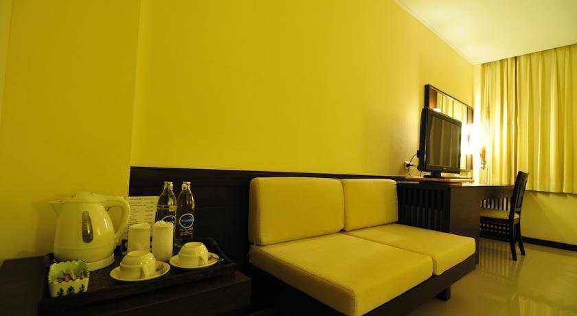 Фото Navarat Heritage Hotel