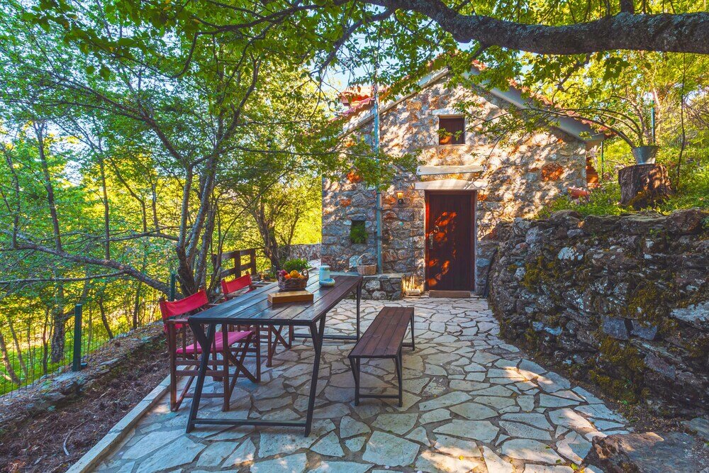 Фото Escape in the Forest, Cosy Chalet with Home Cinema