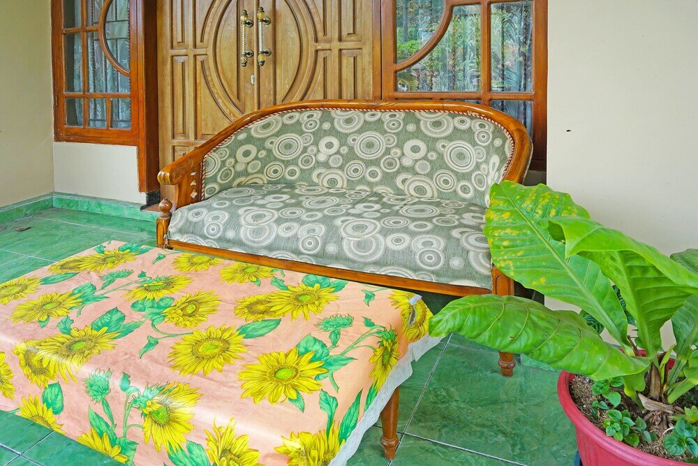 Фото Spot On 91527 As-sakinah Homestay