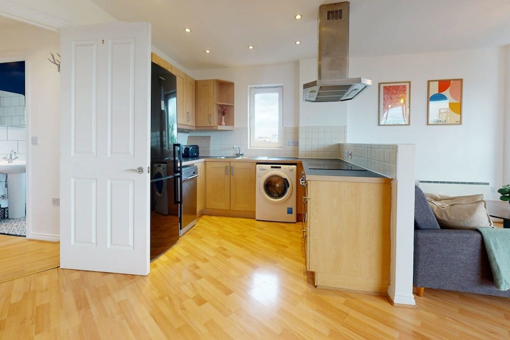 Фото Cozy Hackney Apartment