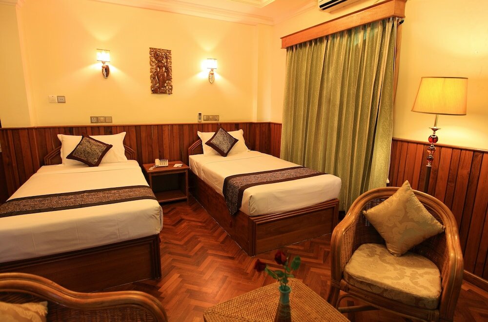 Фото The Hotel Emperor