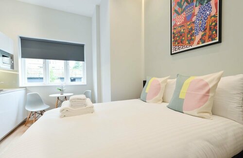 Гостиница Earls Court East Serviced Apartments в Лондоне