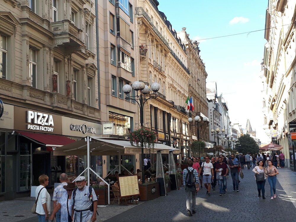 Фото отеля 1