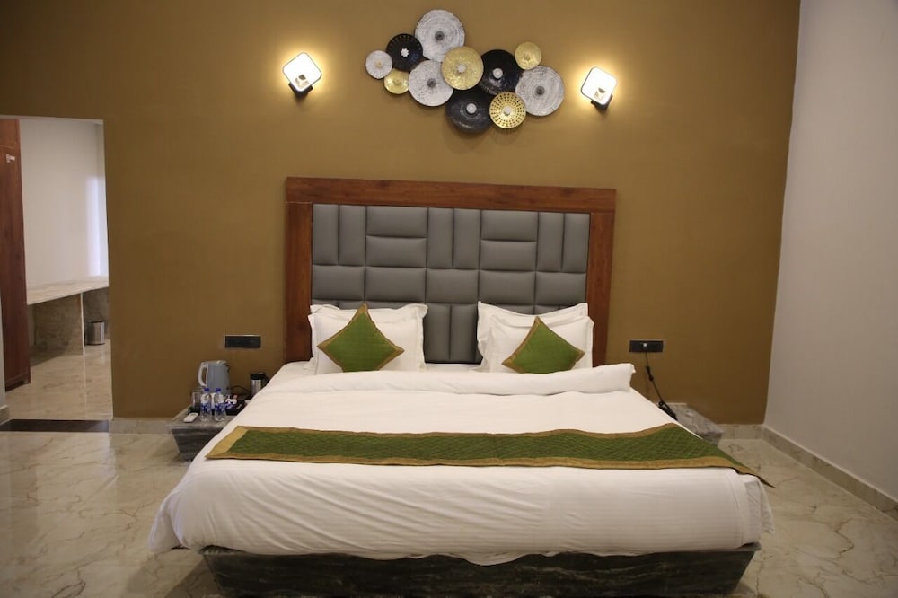 Фото Club 21by Sariska Fun city