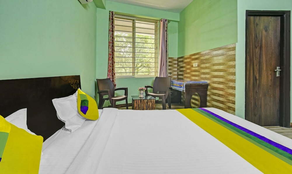 Фото Itsy by Treebo - Krishna Heights