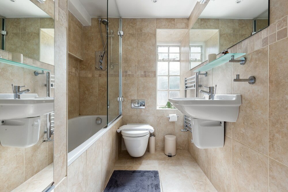 Фото The Abbey Road Apartments