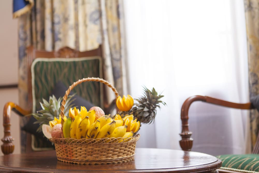 Фото Queen's Hotel