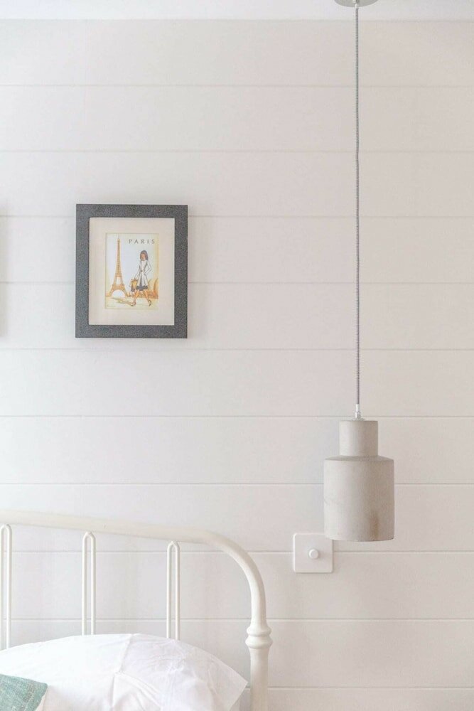 Фото Stunning 2 Bedroom Flat With a Garden in Barnes